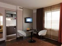 Résidence Mercure Paris la Défense Grande Arche Hotels in Nanterre