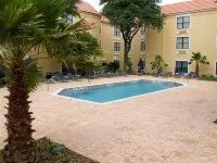 Holiday Inn Express & Suites IRVING DFW AIRPORT NORTH by IHG - Pools