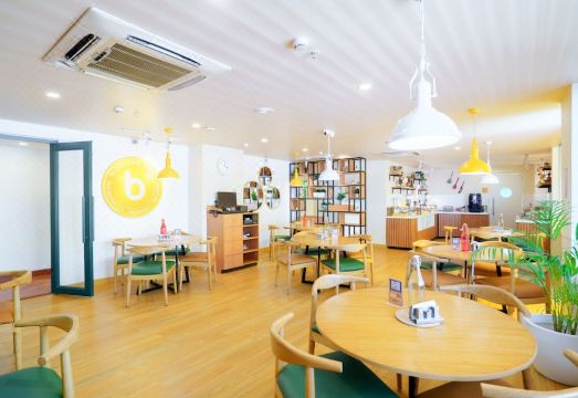 Bloom Hotel - Cyber Towers Hotel Overview