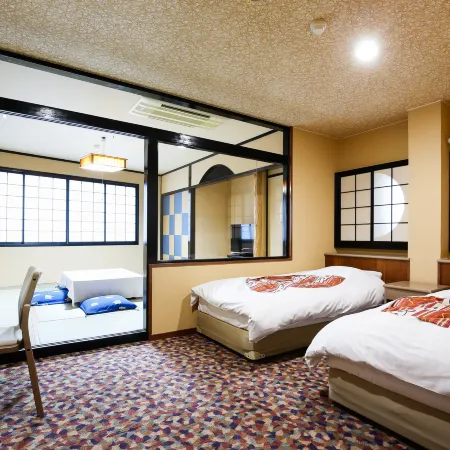 Petit Hotel Yubara Resort