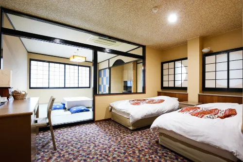 Petit Hotel Yubara Resort Hotels in Maniwa