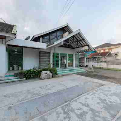 紅多茲蘇卡布米惹蘭街瑪塔迪娜塔酒店 Hotel Exterior