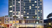 Loews Hollywood Hotel - spa