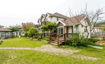Gongju Jakeun Shimteo Pension