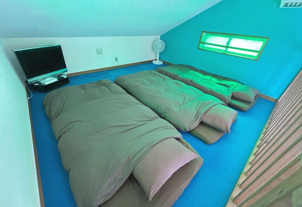 4. 알로알로 비치 ..