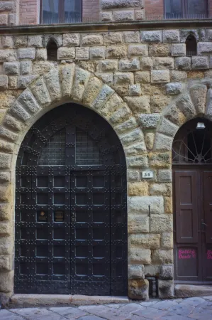 Volterra - Palazzo Contugi (XIV Sec) Отели в г. Вольтерра