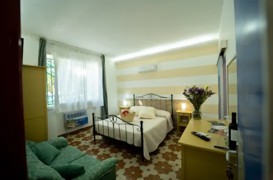 Camagna Country House Scopello Room