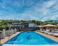 Anny Residences & Suites - Pools