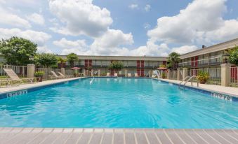 Ramada by Wyndham New Iberia