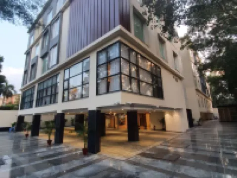 Best Western Maharani Bagh New Delhi Hotels near Hazrat Nizamuddin Station