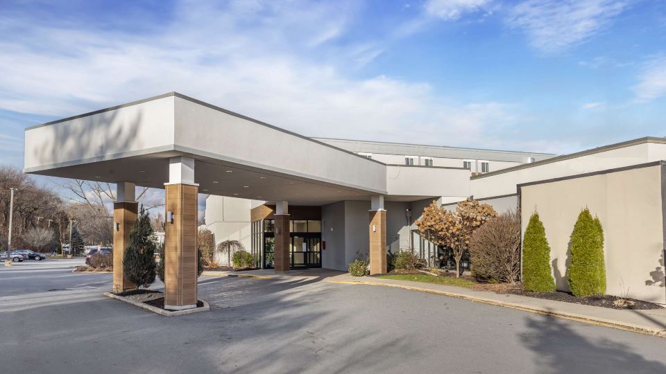 Best Western Plus New Englander