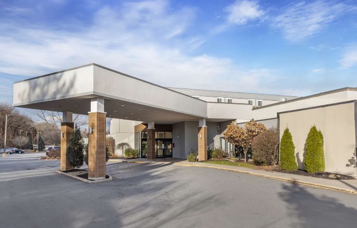 Best Western Plus New Englander