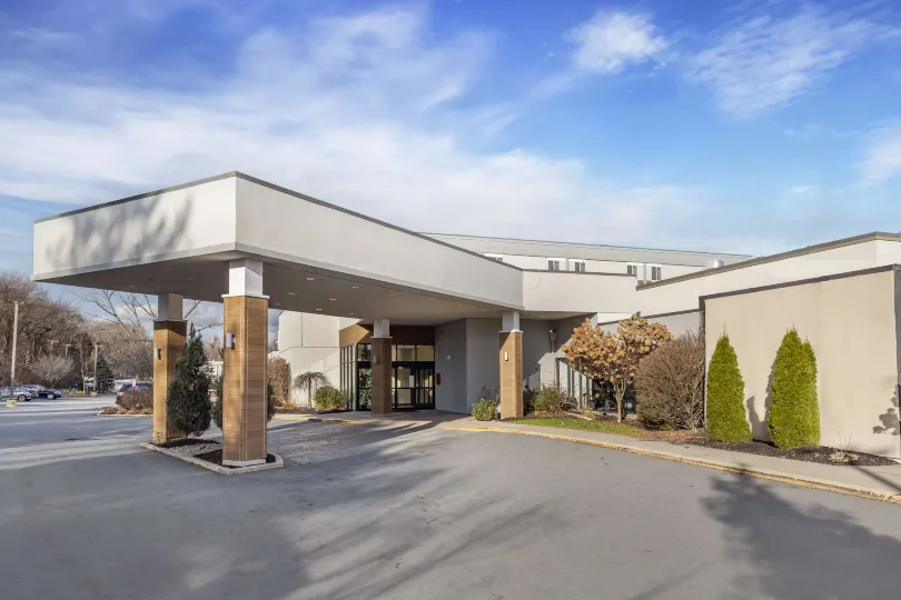 Best Western Plus New Englander