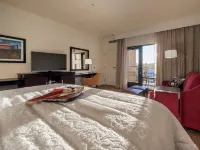 Hampton Inn & Suites by Hilton Phoenix Tempe Hotels in Tempe