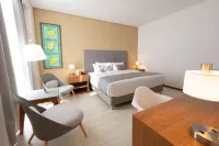 Dazzler by Wyndham Ciudad del Este Hotels near Gráfica Studio