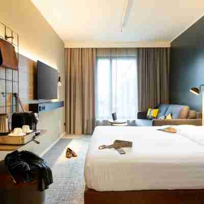 Moxy Paris Val d'Europe Rooms