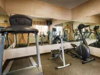 SureStay Hotel by Best Western Mission - Gym