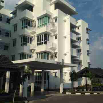 Homelite Resort Water Theme Park Condominium Hotel Exterior