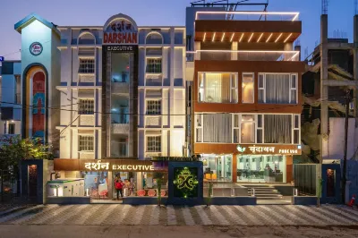 Hotel Darshan Executive فنادق في Osmanabad