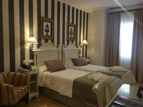 Adriano Boutique Sevilla