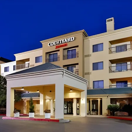 Courtyard Austin South