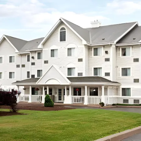 Travelodge Suites by Wyndham Saint John