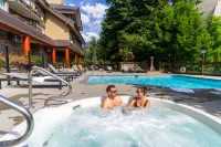 Whistler Village Inn & Suites - Hot Tub