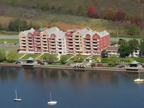 Hôtel Versō Hotels in Magog