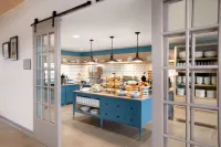 Country Inn & Suites by Radisson, Smithfield-Selma, NC - Breakfast