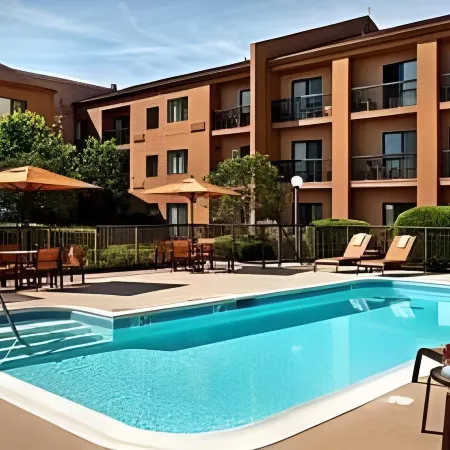 Courtyard Fayetteville