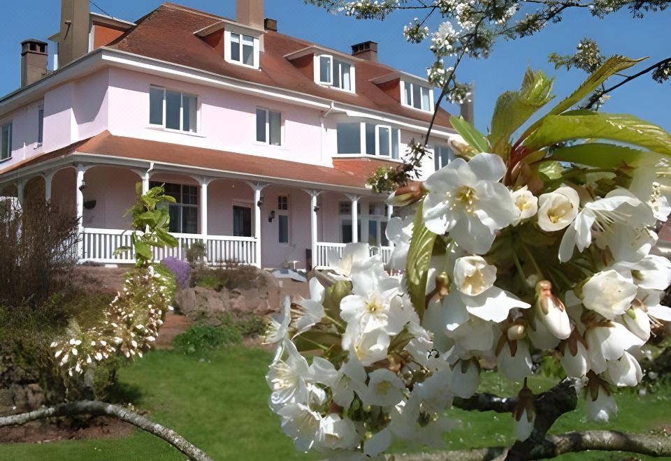 hotel overview picture