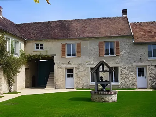 Le Clos des Vignes - Hôtel & Restaurant, suites avec jacuzzi privatif Hôtels à : Trie-Château