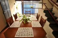 Bangalawa Hotels in Sri Jayewardenepura