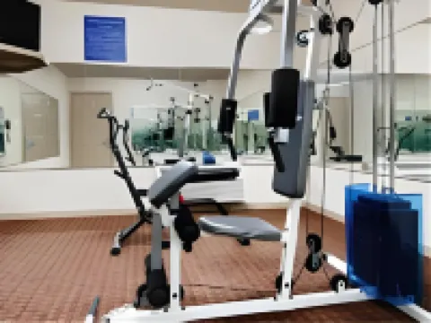 貝敦皇宮套房酒店