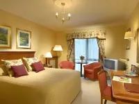 Parkway Hotel & Spa Hotels in Ynysddu