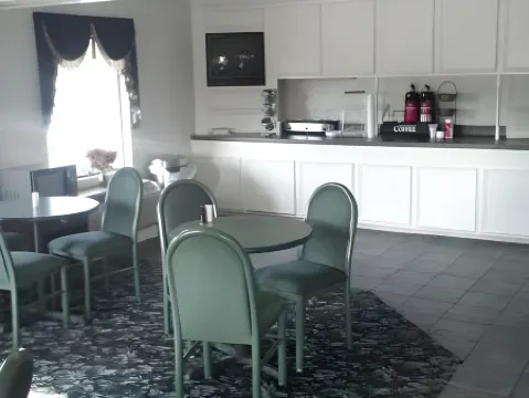 Excellent Inn & Suites