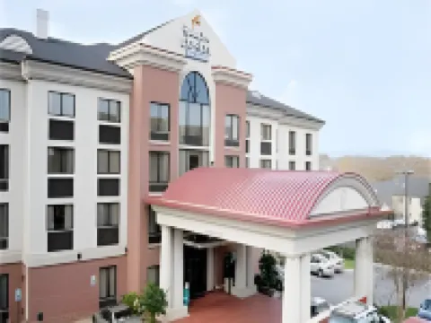 ฮอลิเดย์ อินน์ เอ็กซ์เพรส แอนด์ สวีทส์ กรีนวิลล์ ดาวน์ทาวน์ บาย IHG โรงแรมในกรีนวิลล์