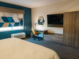 Holiday Inn Express & Suites Mccalla - Birmingham West