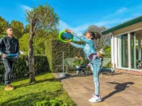 Glampingtent Desert 5 فنادق في Heerhugowaard
