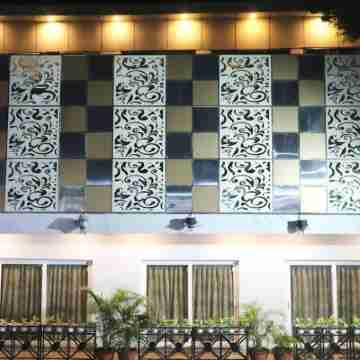 Temptation Ultimate (Prayagraj) Hotel Exterior