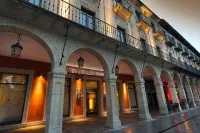 NH Collection Leon Plaza Mayor Hotel in zona Estación RENFE de León
