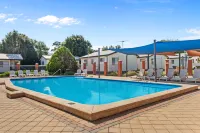 Discovery Parks - Perth Airport - breakfast