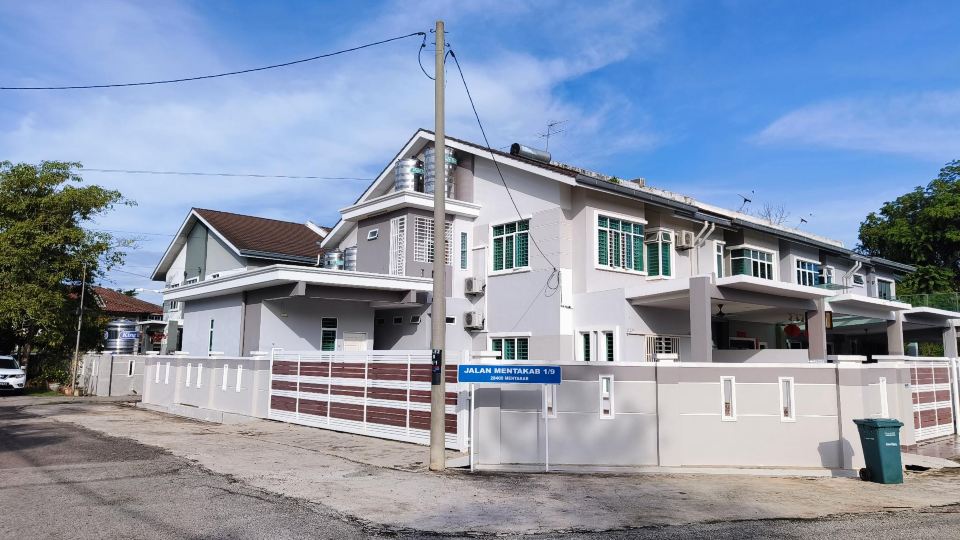 Weston Residence