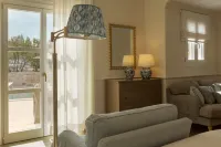 Dorion Hotel