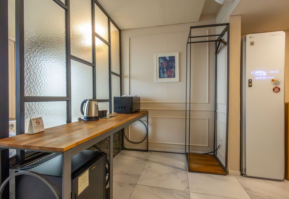 1. JK블라썸 호텔..