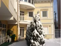 Tisza Alfa Hotel Hotels near Heroes' Gate