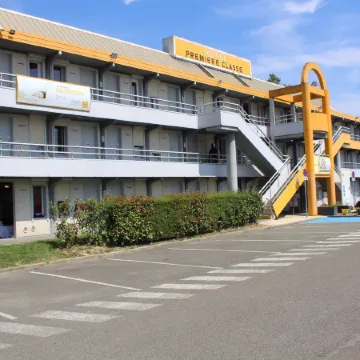 Premiere Classe Saint Quentin EN Yvelines - Elancourt