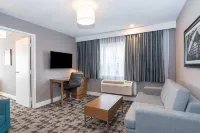 Sandman Hotel Edmonton West - balcony