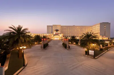 Ramada Plaza by Wyndham Lucknow Hotels in Lakhnau