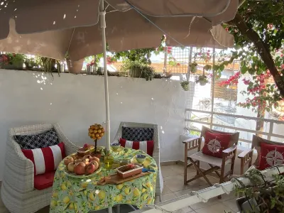 Stratos ArtDeco House Hoteles cerca de Drapia Horse Farm